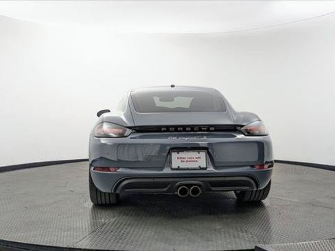 Used 2017 Porsche 718 Cayman S RWD image 6