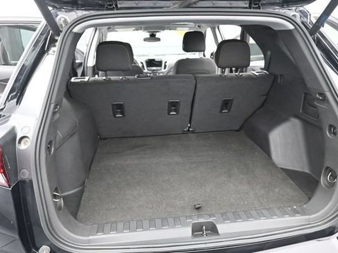 Used 2023 Chevrolet Equinox LT FWD image 12