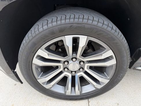 Used 2017 GMC Yukon XL Denali w/ Open Road Package image 78