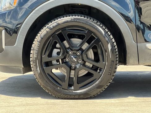 Used 2023 Kia Telluride EX X-Line AWD/4WD image 29