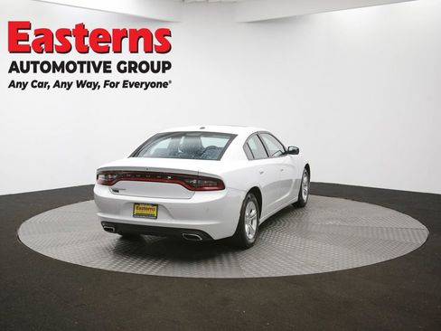 Used 2022 Dodge Charger SXT w/ Leather Interior Group image 40