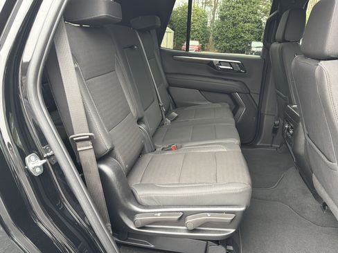 Used 2025 Chevrolet Tahoe LS image 15