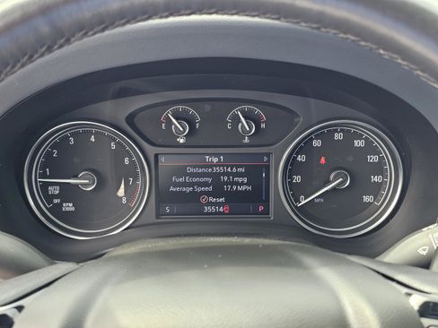 Used 2023 Buick Enclave Essence w/ Experience Buick Package FWD image 22