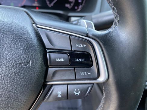 Used 2019 Honda Accord Sport image 14