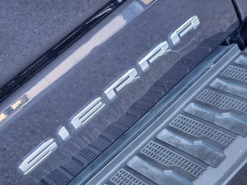 Used 2024 GMC Sierra 1500 Denali w/ Denali Reserve Package image 9