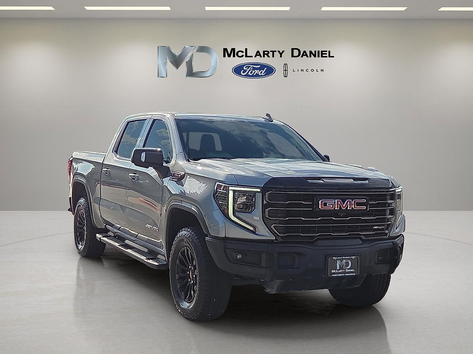 Used 2023 GMC Sierra 1500 AT4X AWD/4WD image 1