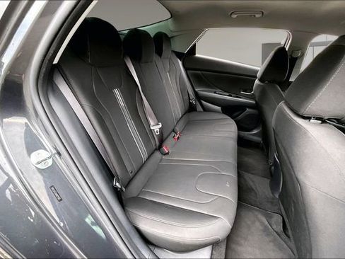 Used 2021 Hyundai Elantra SEL w/ Convenience Package image 22