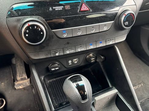 Used 2020 Hyundai Tucson Value FWD image 23
