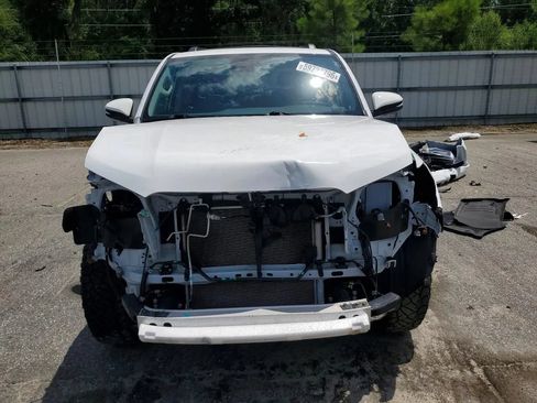Used 2024 Toyota 4Runner SR5 Premium w/ Moonroof Package RWD image 5
