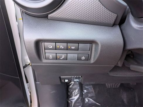 New 2025 Nissan Kicks Play S image 16