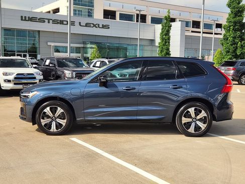 Used 2023 Volvo XC60 T8 Plus w/ Protection Package Premier AWD/4WD image 4