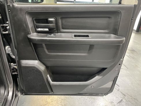 Used 2019 RAM 1500 Express w/ Express Value Package AWD/4WD image 22
