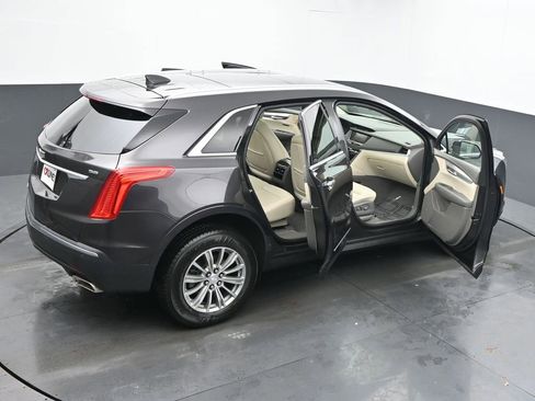 Used 2018 Cadillac XT5 Luxury w/ Driver Awareness Package image 61