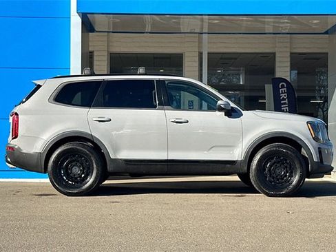 Used 2021 Kia Telluride EX w/ EX Premium Package image 4