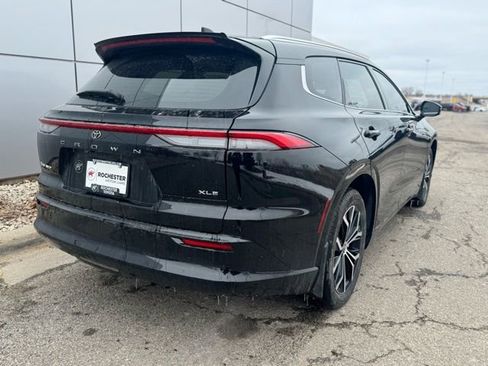 Used 2025 Toyota Crown Signia image 36