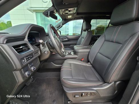 Used 2024 Chevrolet Tahoe RST w/ Luxury Package image 9