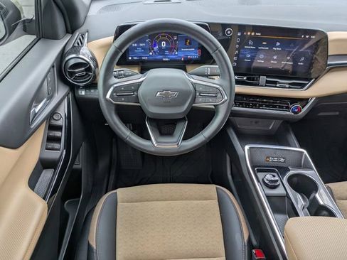 Used 2026 Chevrolet Equinox ACTIV w/ Safety and Technology Package image 14