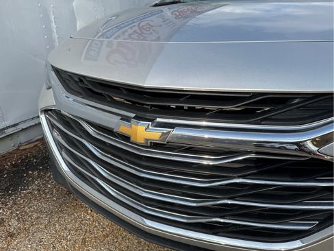 Used 2022 Chevrolet Malibu LT image 13