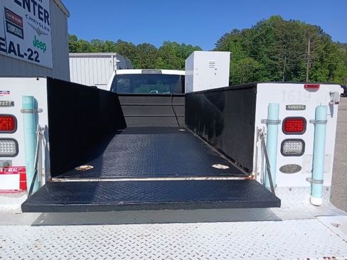 Used 2016 RAM 5500 Tradesman w/ Power Accessory Group AWD/4WD image 9