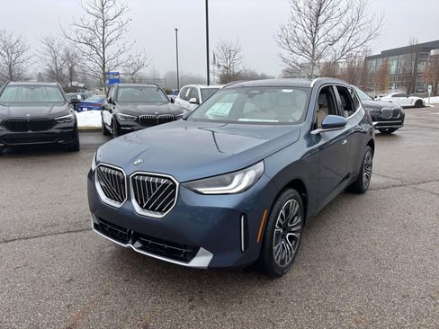 New 2026 BMW X3 xDrive30 w/ Premium Package AWD/4WD image 3