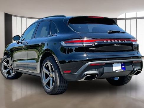 Used 2025 Porsche Macan image 4