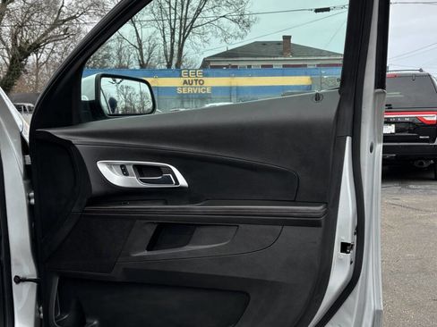 Used 2015 Chevrolet Equinox LT w/ Driver Convenience Package image 19