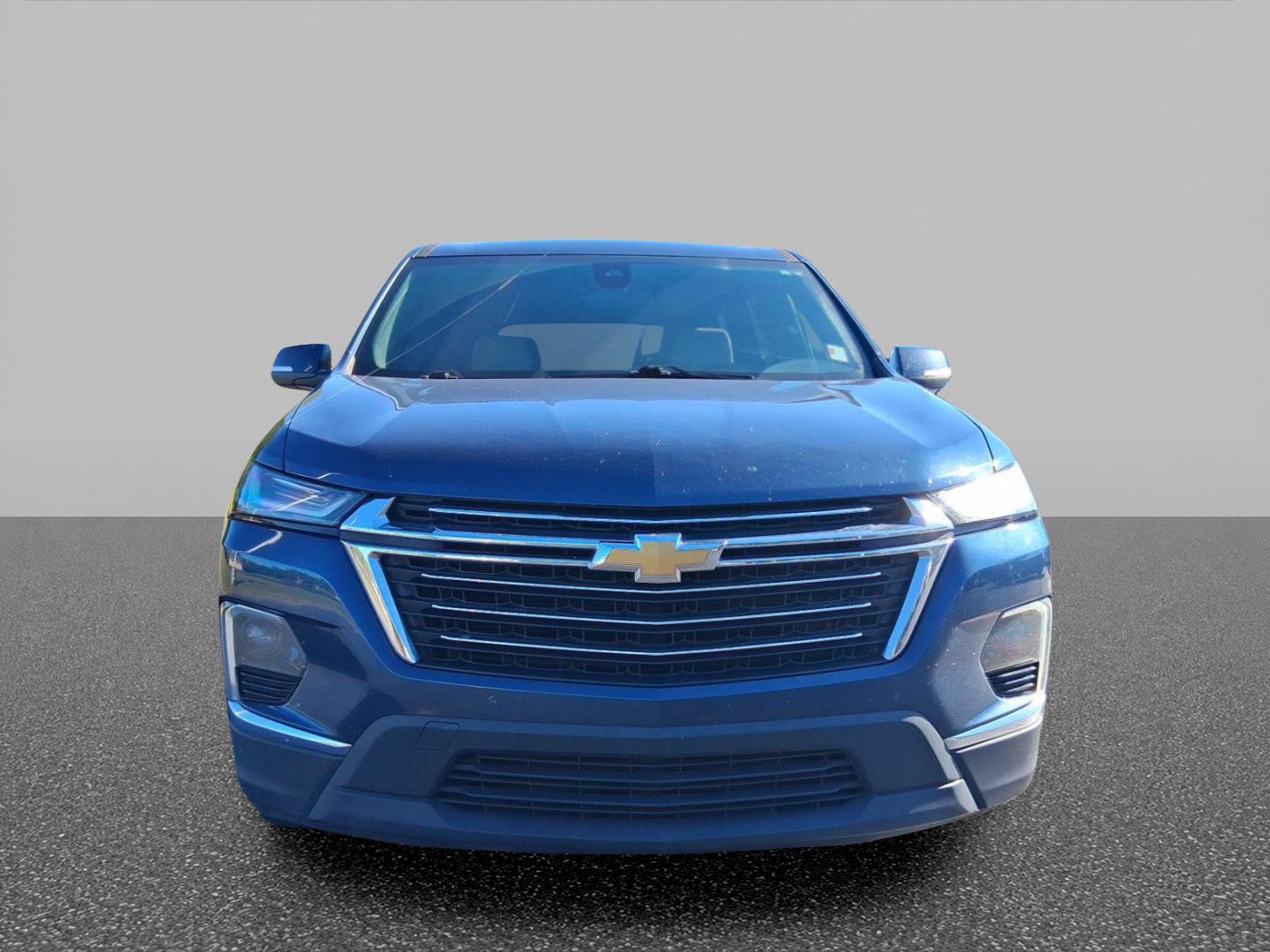 Used 2022 Chevrolet Traverse LT FWD image 3