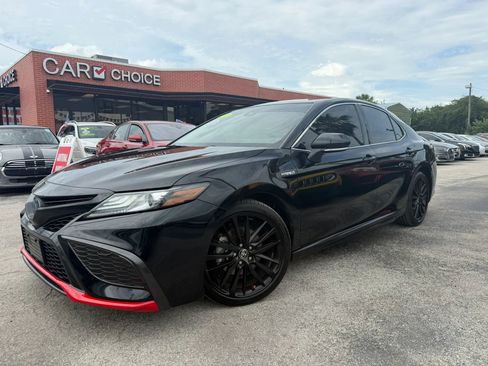Used 2021 Toyota Camry XSE FWD image 1