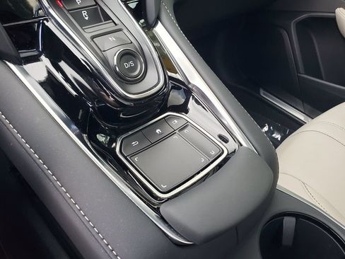 Used 2025 Acura RDX SH-AWD image 33