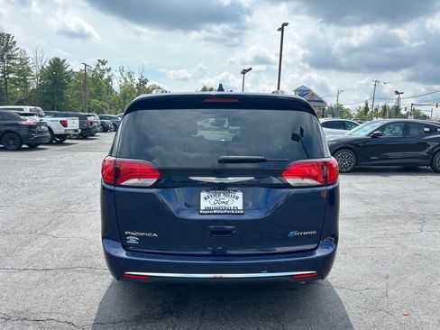 Used 2020 Chrysler Pacifica Limited image 12