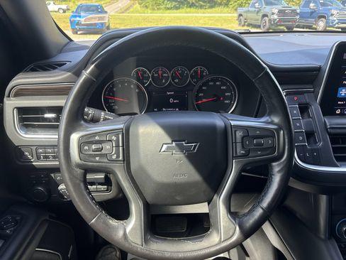 Used 2021 Chevrolet Tahoe Z71 w/ Z71 Signature Package AWD/4WD image 17