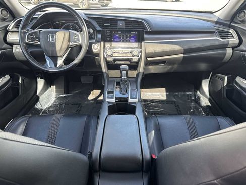 Used 2019 Honda Civic EX-L image 9