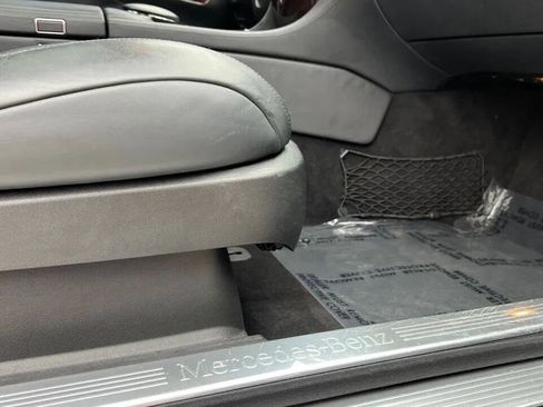 Used 2010 Mercedes-Benz CL 550 4MATIC image 38