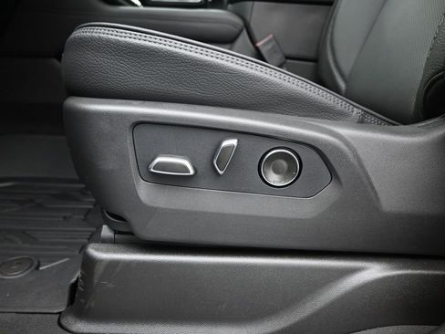 New 2026 GMC Yukon XL Denali image 13