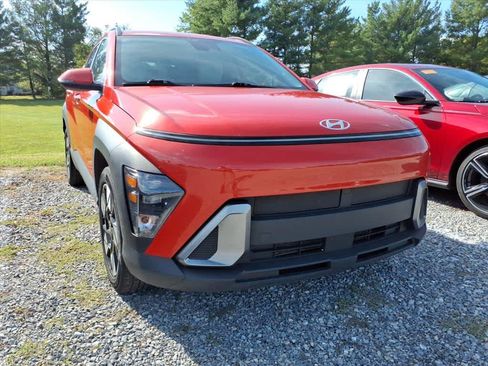 Used 2024 Hyundai Kona SEL FWD image 11