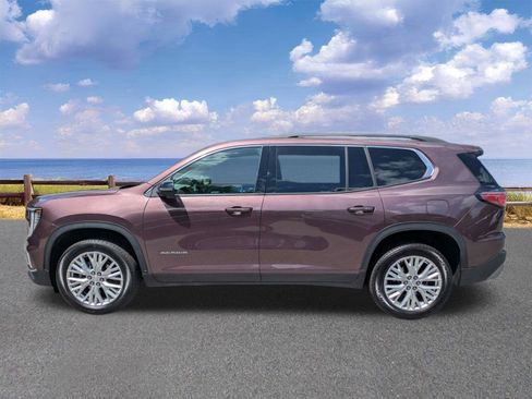 Used 2024 GMC Acadia Elevation AWD/4WD image 5