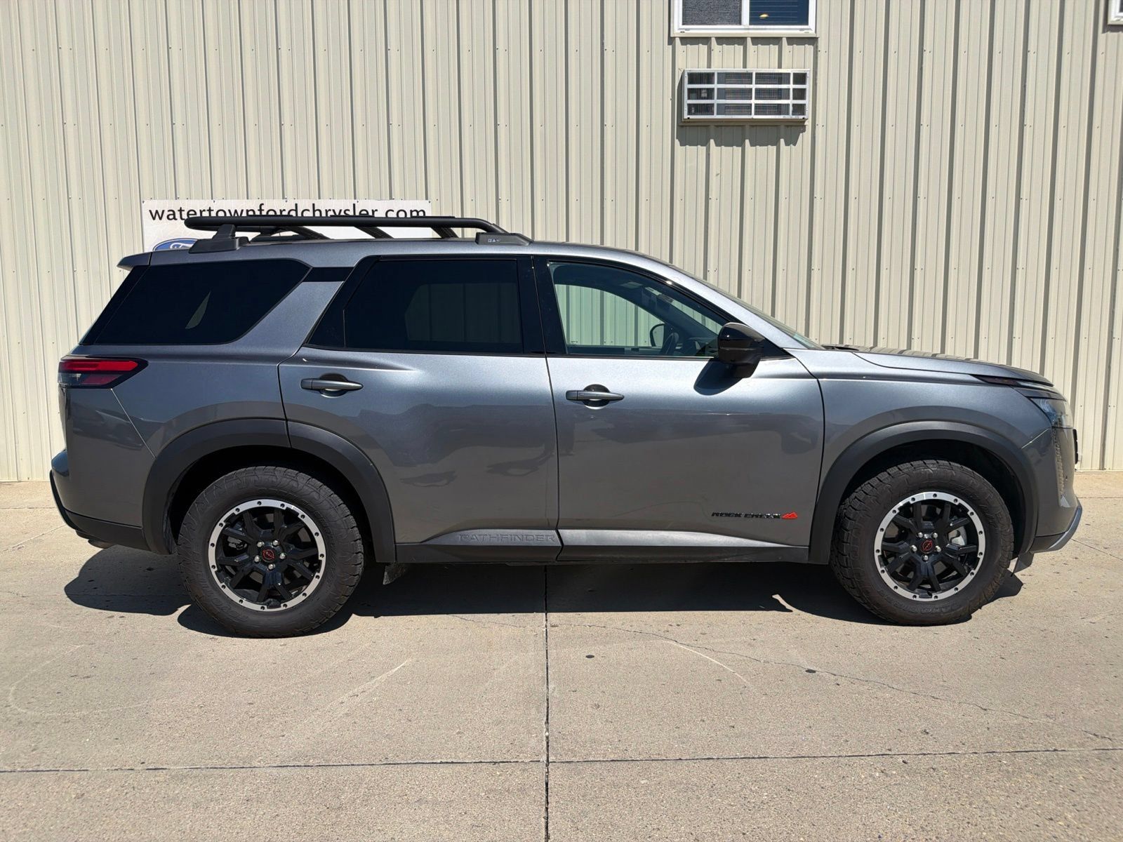 Used 2026 Nissan Pathfinder Rock Creek AWD/4WD image 1