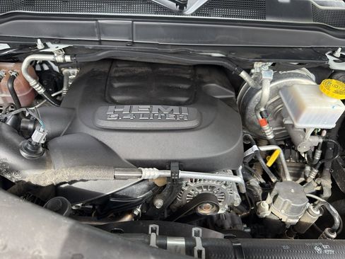 Used 2024 RAM 2500 Big Horn AWD/4WD image 35