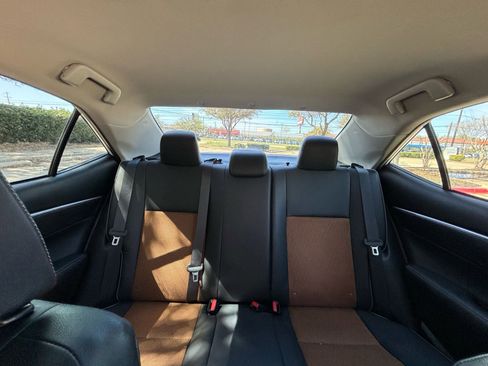 Used 2014 Toyota Corolla S image 31