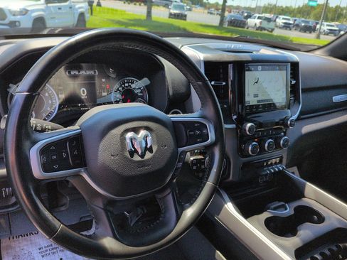 Used 2022 RAM 1500 Big Horn AWD/4WD image 14