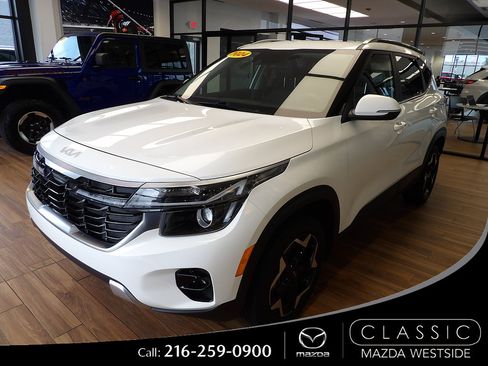 Used 2024 Kia Seltos EX AWD/4WD image 1