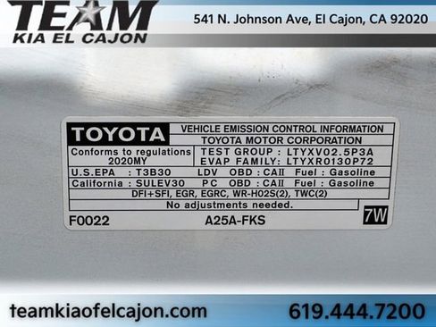 Used 2020 Toyota Camry SE w/ Carpet Mat Package image 32