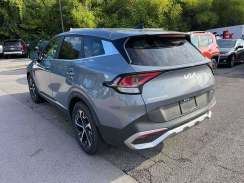 Used 2023 Kia Sportage EX FWD image 3