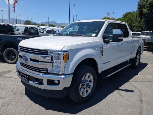 Used 2017 Ford F350 Lariat w/ Lariat Ultimate Package AWD/4WD image 10