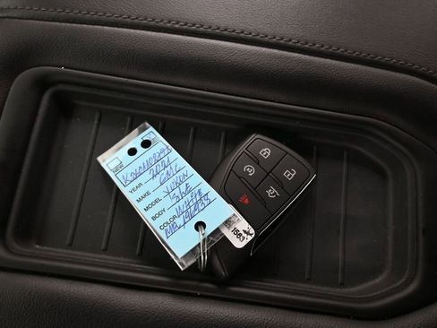 Used 2021 GMC Yukon SLE w/ Gmc Pro Safety Plus Package image 19