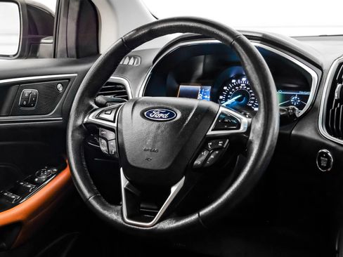 Used 2019 Ford Edge Titanium w/ Equipment Group 301A FWD image 24