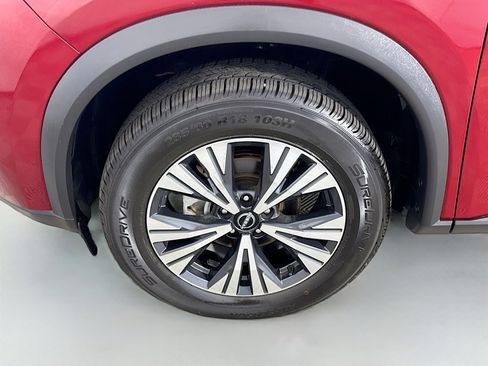 Used 2023 Nissan Rogue SV image 38