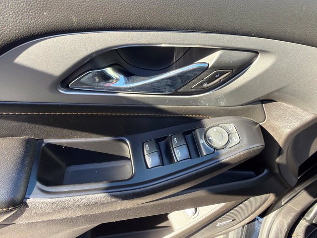 Used 2021 Chevrolet Traverse RS AWD/4WD image 22