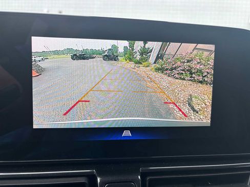 Used 2025 Chevrolet TrailBlazer LT AWD/4WD image 28