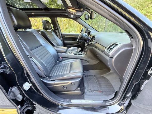 Used 2019 Jeep Grand Cherokee Limited X image 36